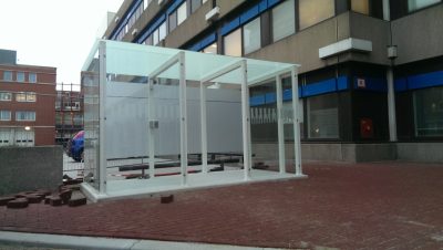 2 Smoking Shelters für MC Haaglanden